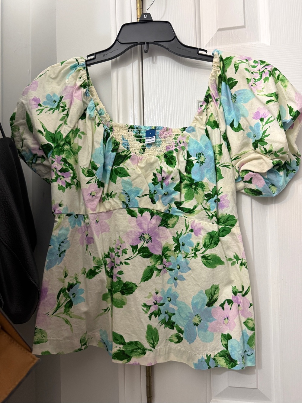 Old Navy Cream Floral Puff-Sleeve Blouse with Green and Pastel Blue